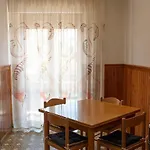 Bucarest A Pochi Passi Dal Marerifa444 * Porto d'Ascoli