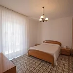 Bucarest A Pochi Passi Dal Marerifa444 Porto d'Ascoli