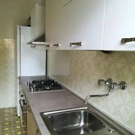 Bucarest A Pochi Passi Dal Marerifa444