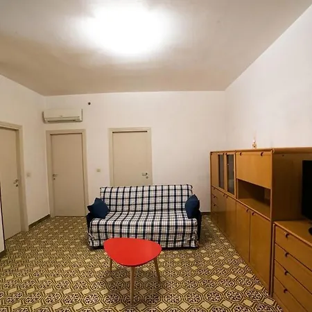 Bucarest A Pochi Passi Dal Marerifa444 * Porto d'Ascoli